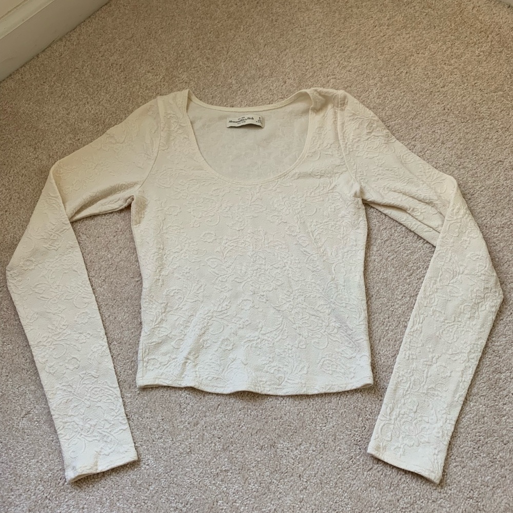 Abercrombie and Fitch cropped lace shirt